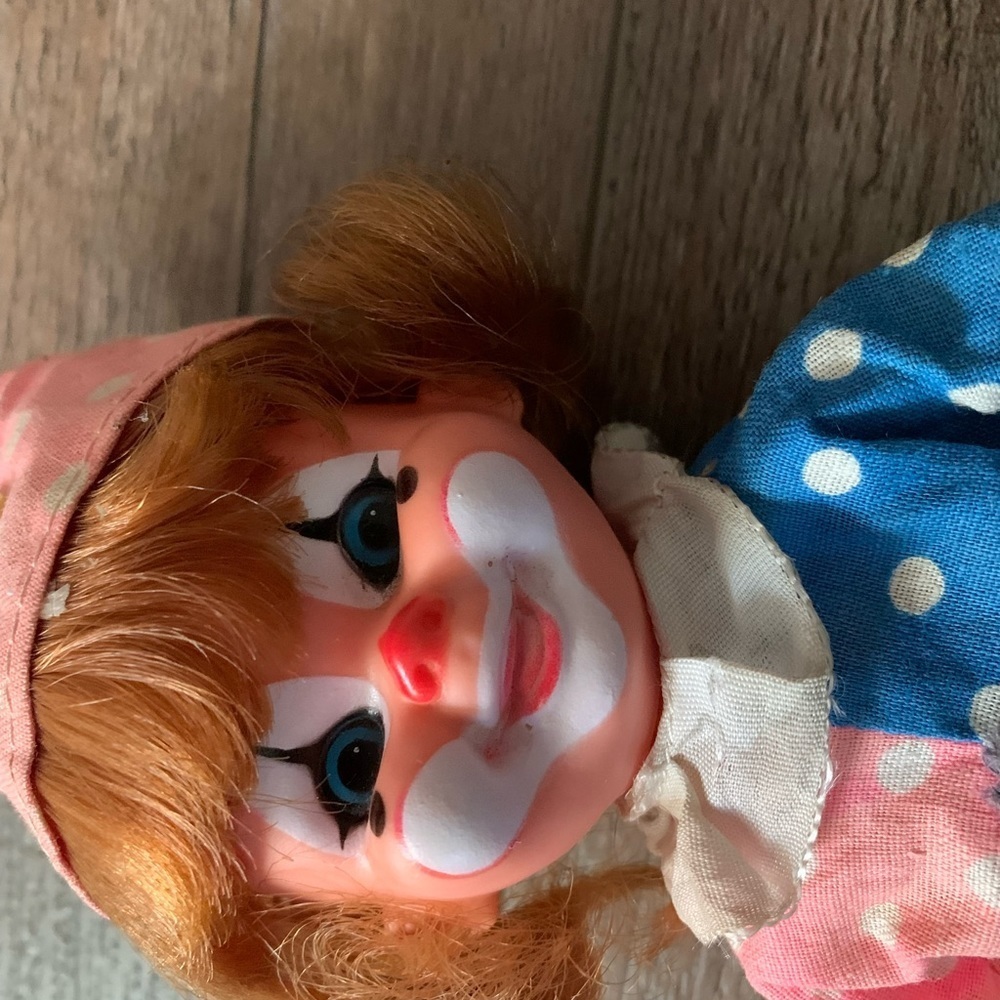 Clown - Picture 8 of 9